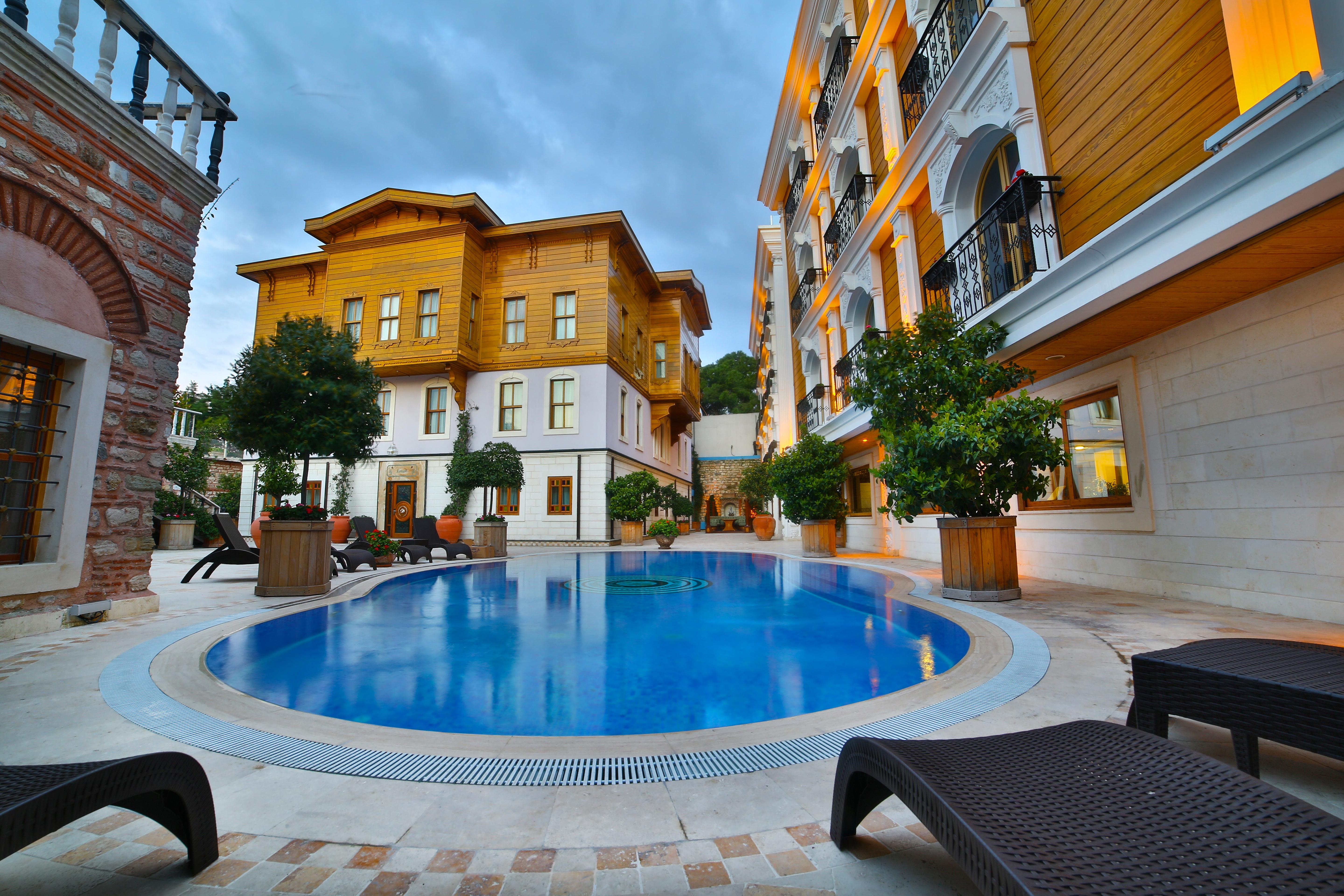 Seven Hills Palace & Spa Hotel Istanbul Exterior photo