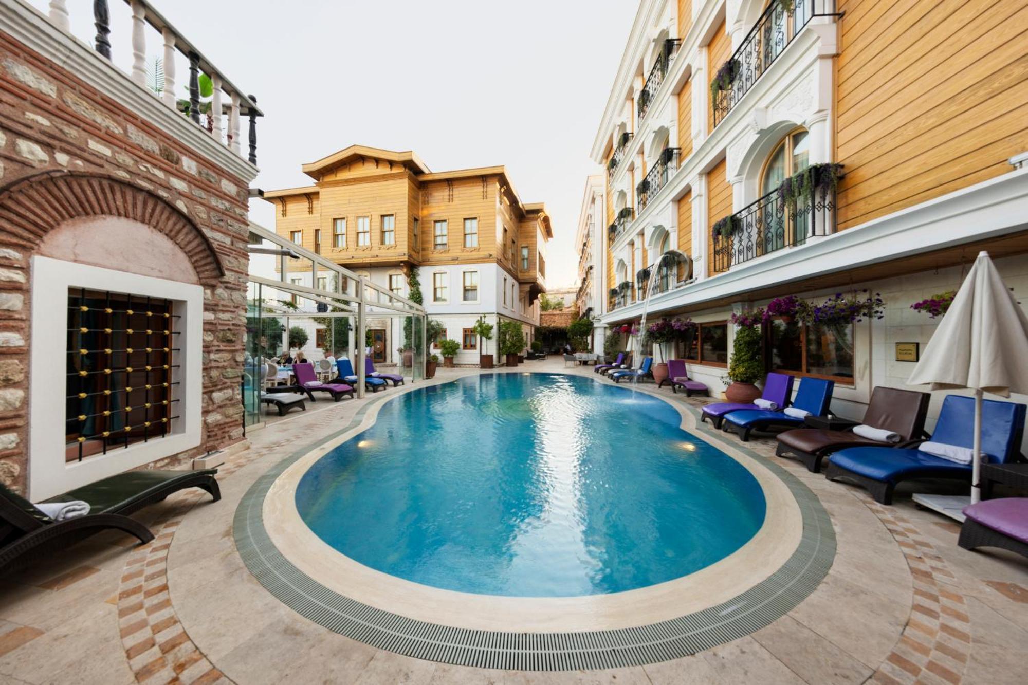 Seven Hills Palace & Spa Hotel Istanbul Exterior photo